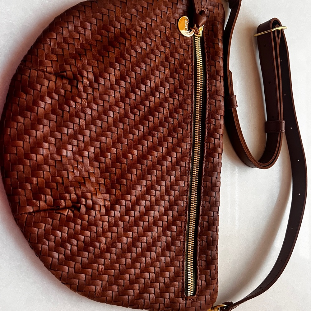 Clare V. Grande Fanny